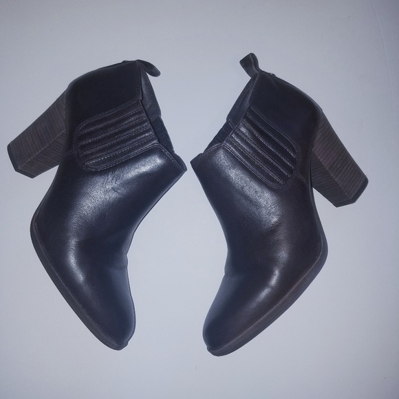 Michael Kors  leather booties - Picture 2 of 5
